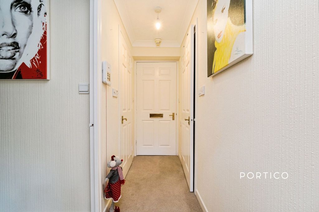 Property photo 2 of 12 Pbox-Img.Jpg