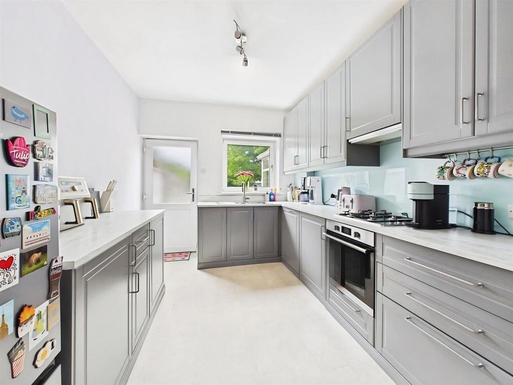 Property photo 2 of 15 Kitchen