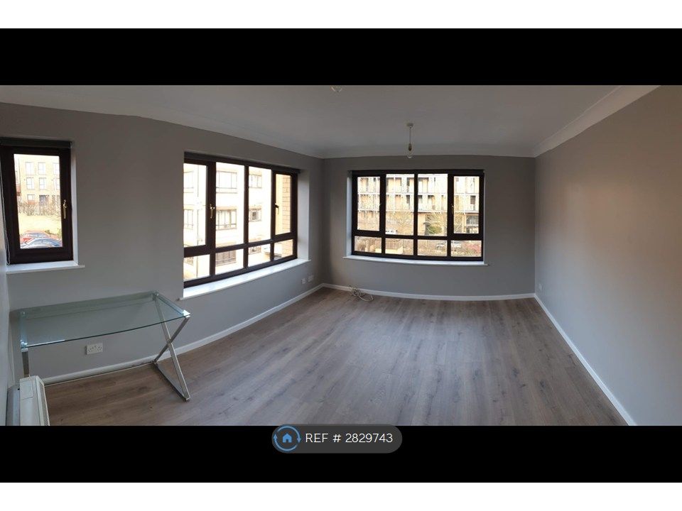 Property photo 2 of 10 Lounge