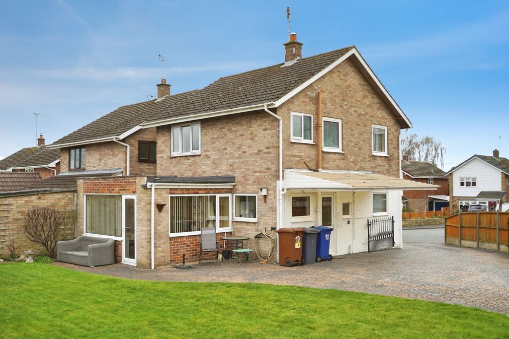 Property photo 1 of 20 Garden