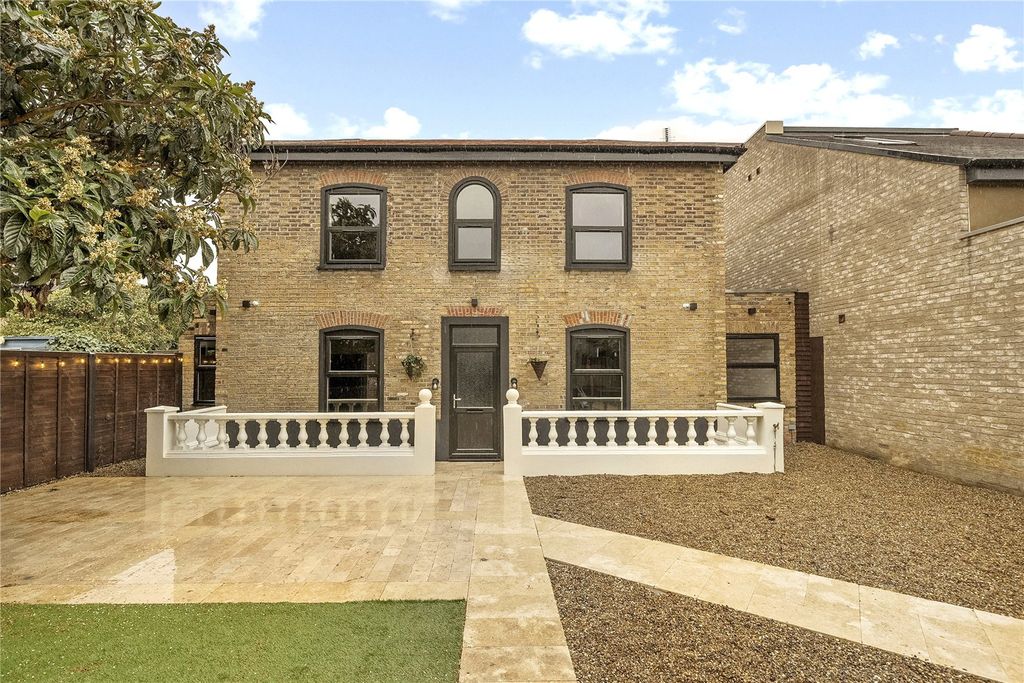 Property photo 1 of 30 Picture No. 16