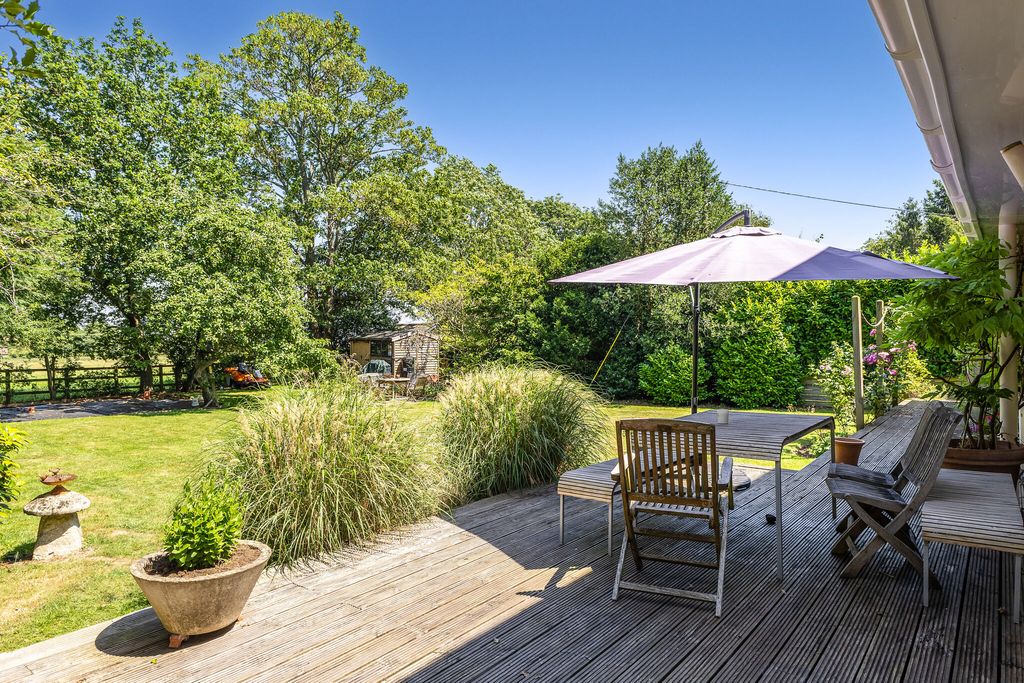 Property photo 2 of 19
