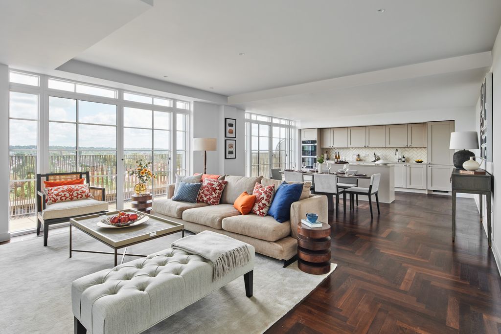 Property photo 1 of 14 The Hibiscus Lounge