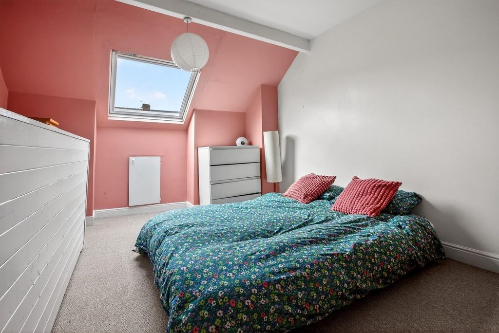 Property photo 1 of 15 Bedroom