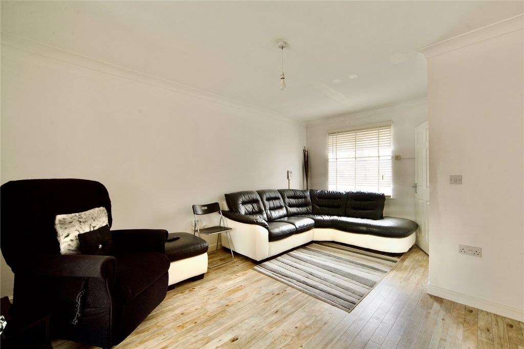 Property photo 2 of 23 Picture No. 04