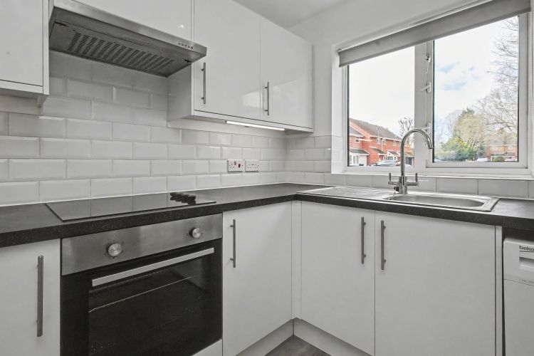 Property photo 2 of 9 325363