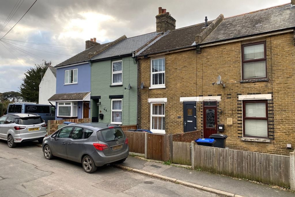 Property photo 1 of 12 Photo 6