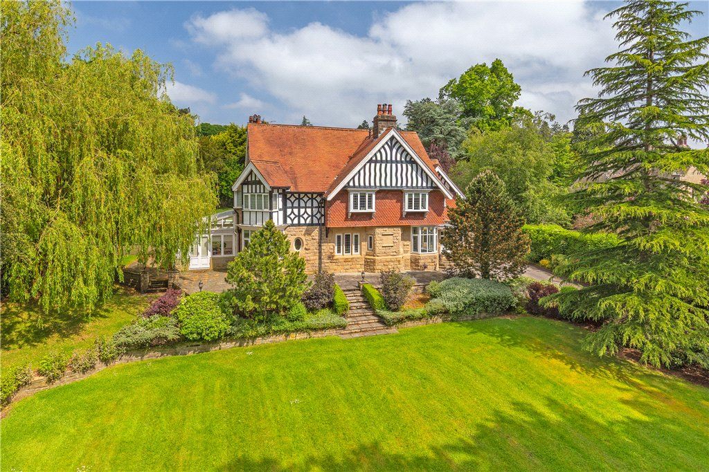 Property photo 1 of 31 The Lindens