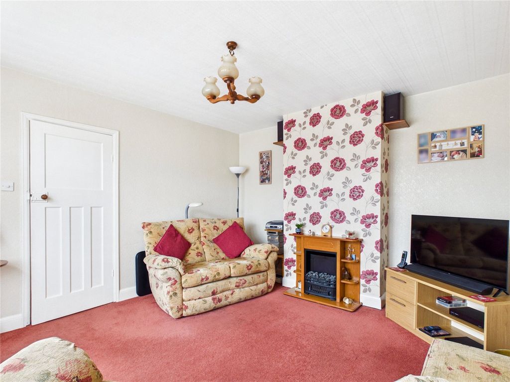 Property photo 2 of 16 Picture No. 04