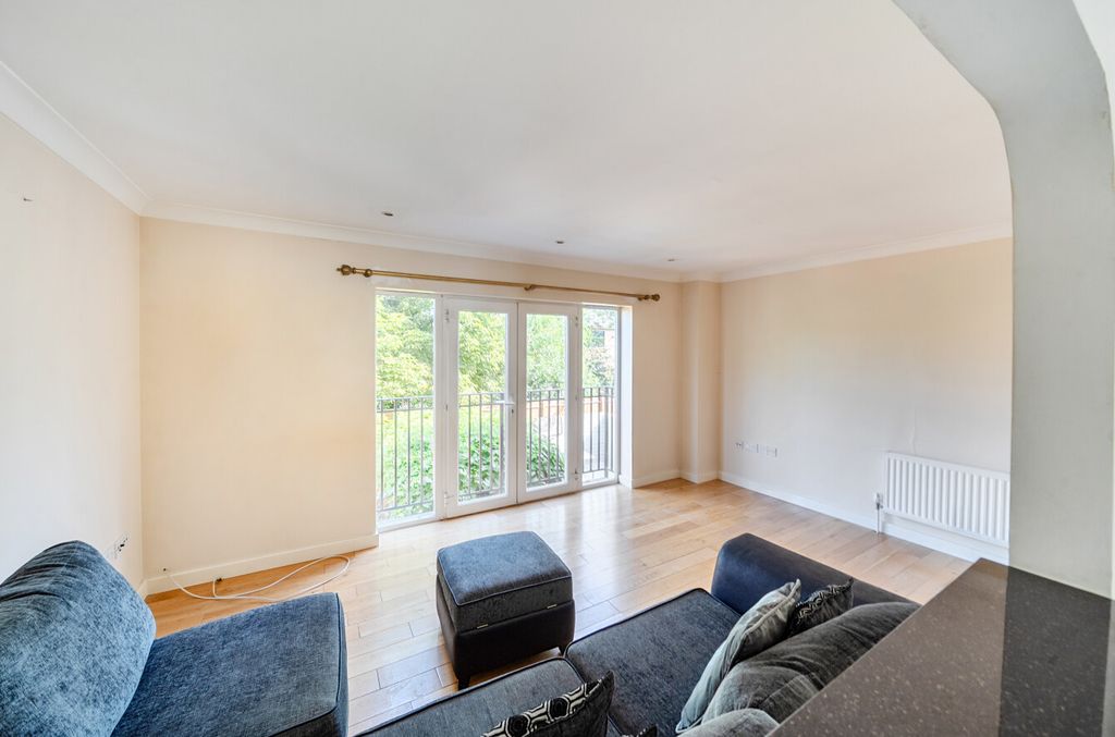 Property photo 3 of 19 1484467-9-6A3ce8d...
