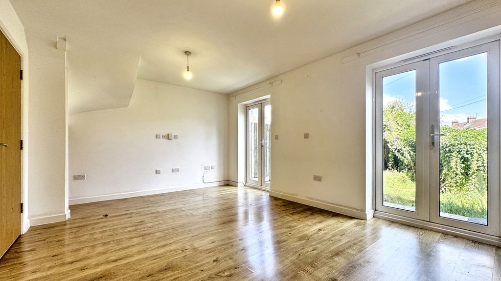 Property photo 2 of 23 A3