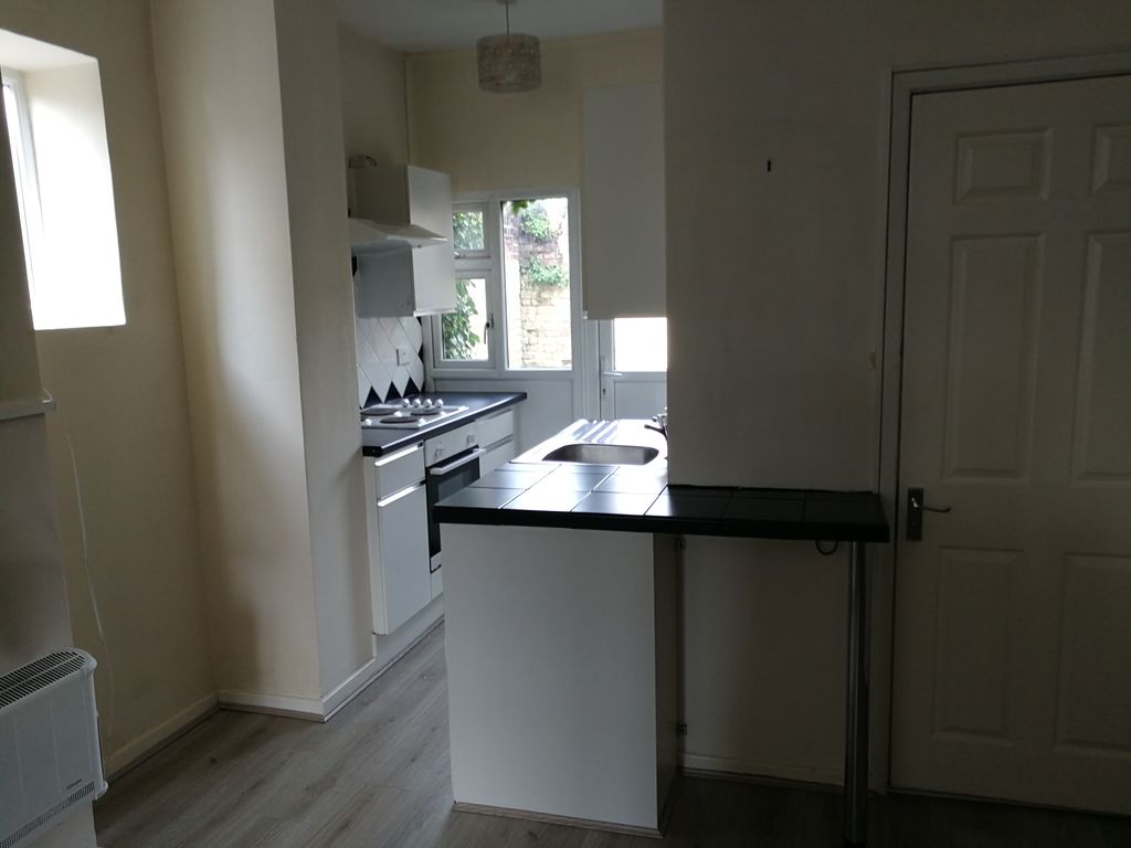 Property photo 3 of 4 Kitchen