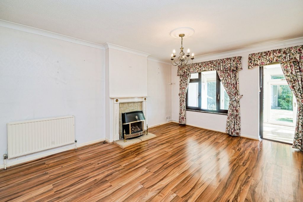 Property photo 2 of 25 Pbox-Img.Jpg