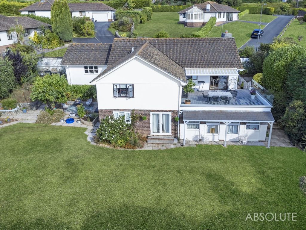 Property photo 1 of 27