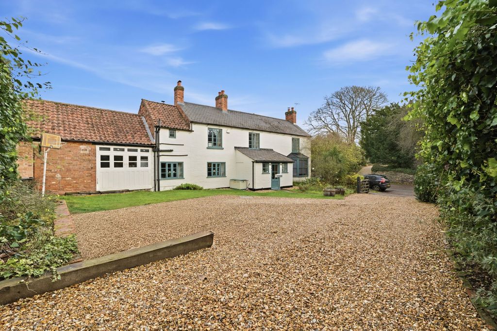 Property photo 1 of 29