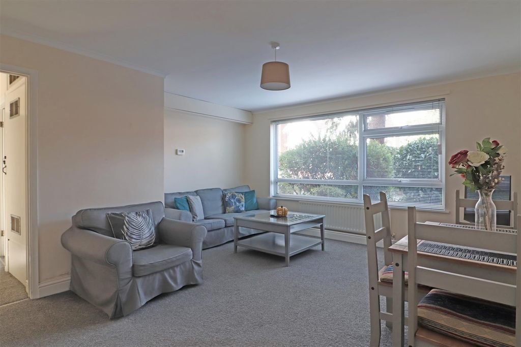 Property photo 1 of 10 2
