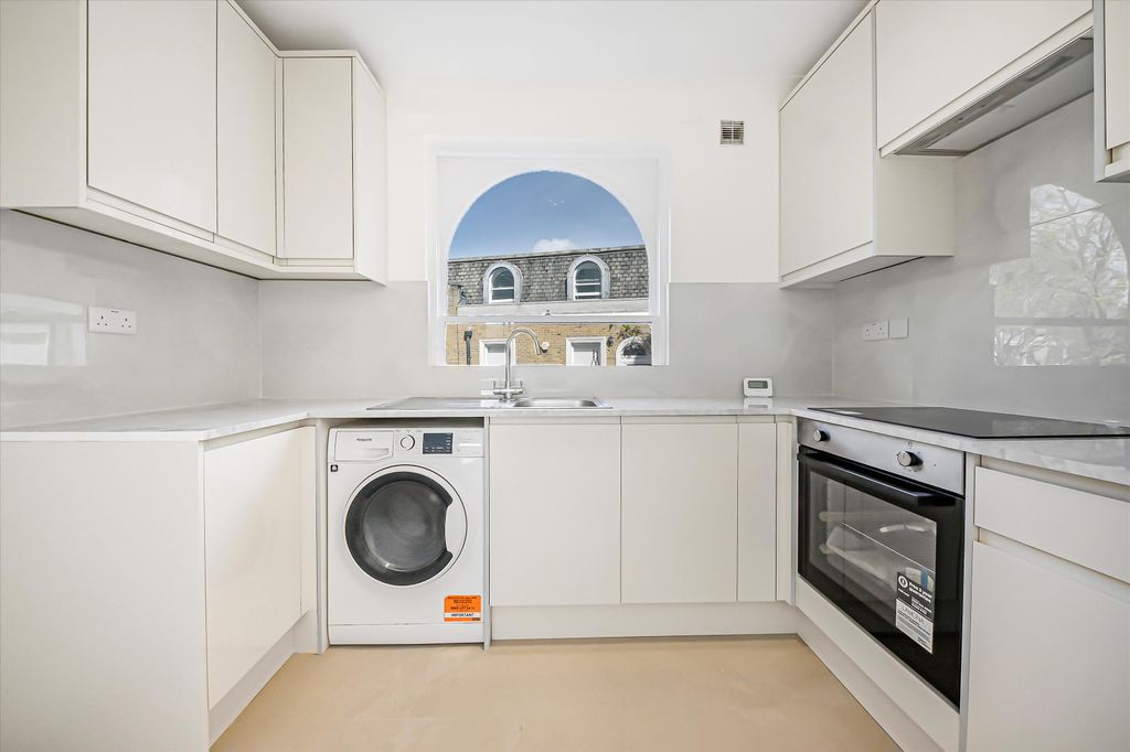 Property photo 2 of 9 Image