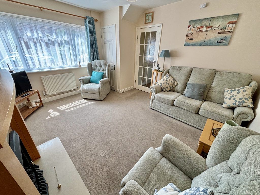 Property photo 3 of 13