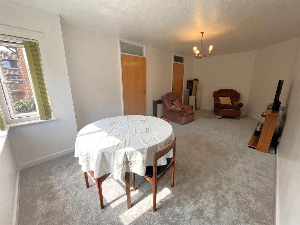 Property photo 3 of 13 Living Room.Jpg