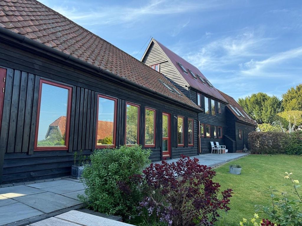 Property photo 1 of 18 Image