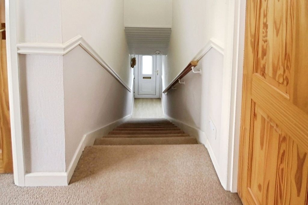 Property photo 2 of 13 Entrance Hallway