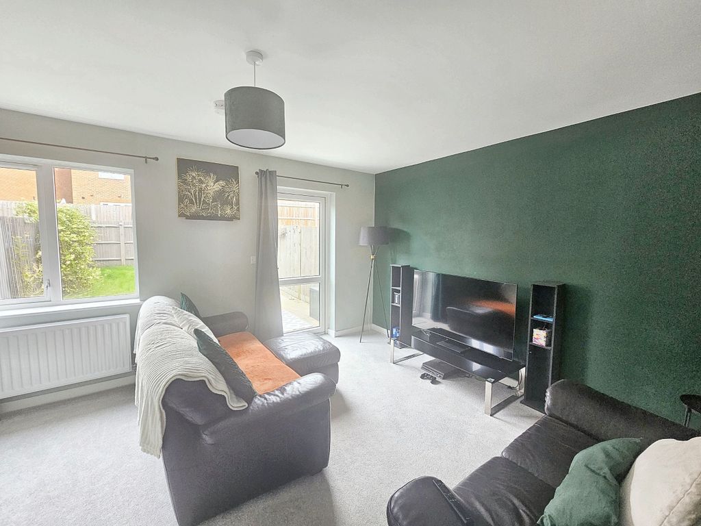 Property photo 3 of 18