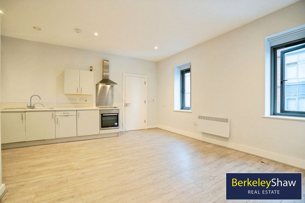 Property photo 3 of 10 Open Plan Living