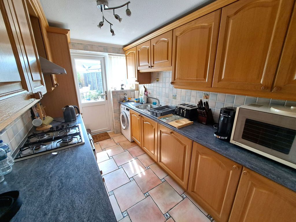 Property photo 3 of 15