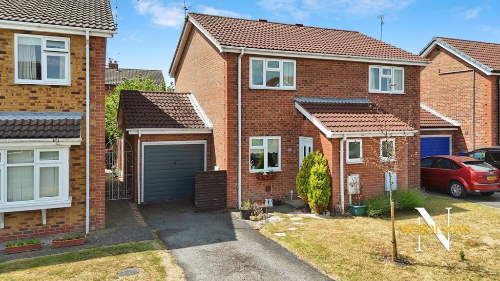 Property photo 1 of 13 4225121