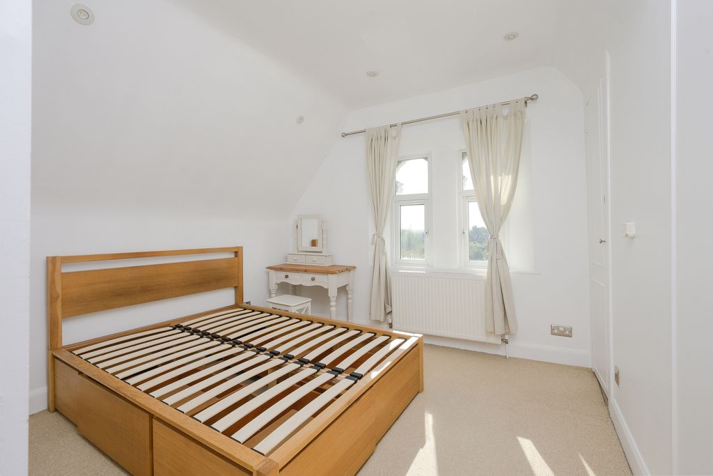 Property photo 2 of 7 Picture No. 07