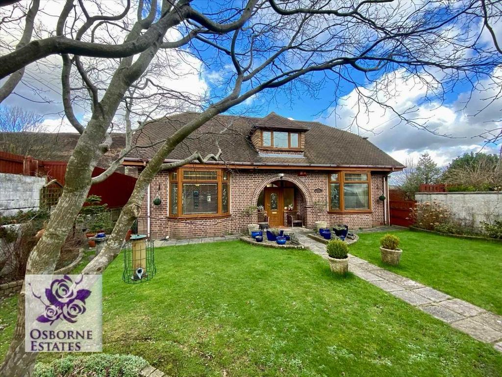 Property photo 3 of 33 Exterior