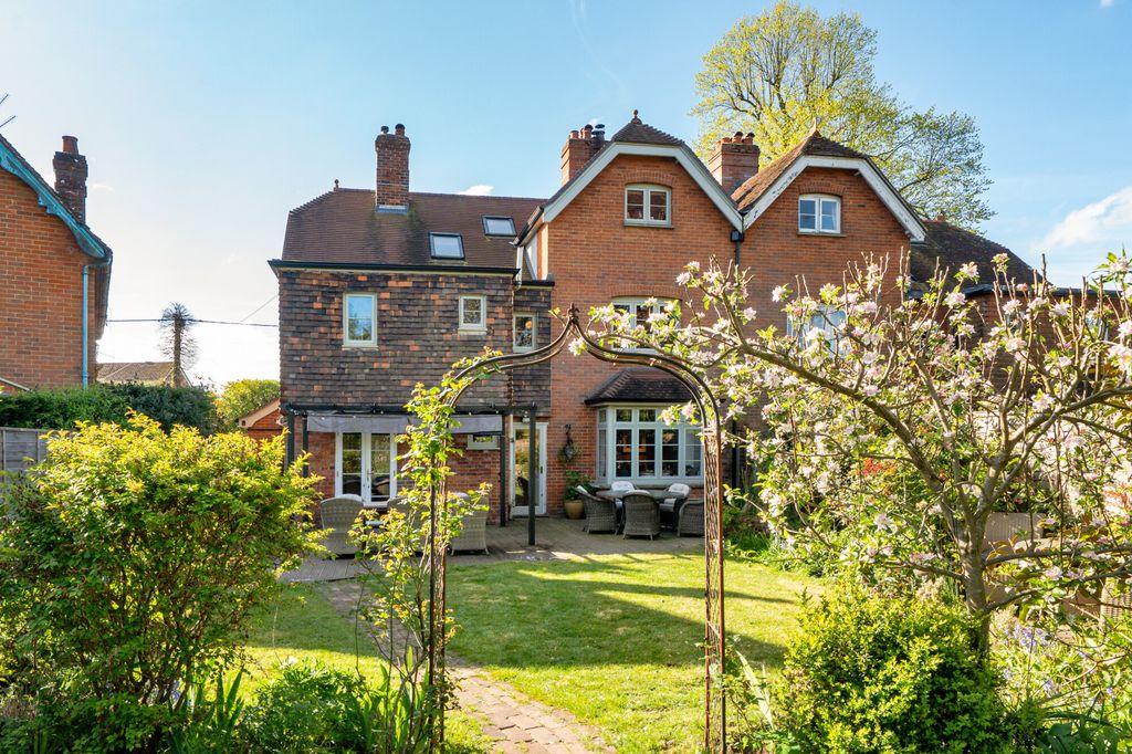 5 bed semi-detached house for saleLoseley Lane, Liphook GU30