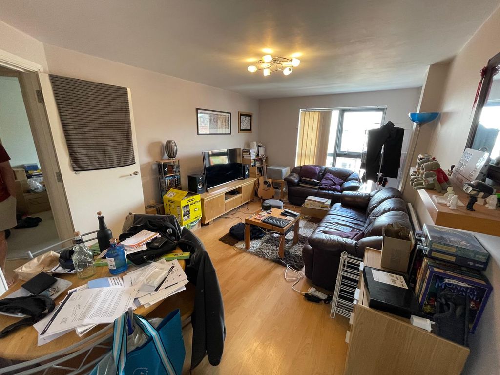 Property photo 2 of 5 P1