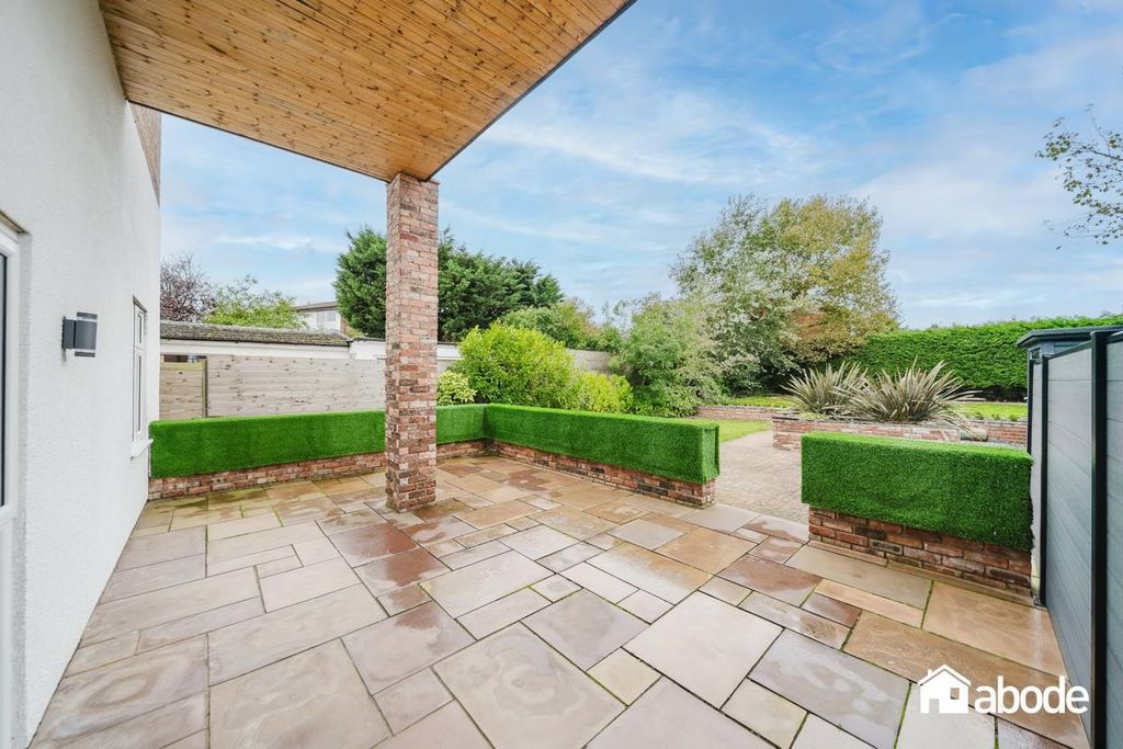 Property photo 1 of 21 630 Liverpool Road, Flat 6-3.Jpg