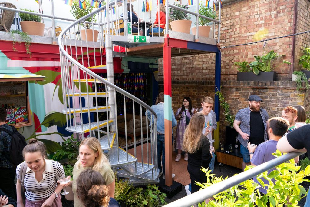 Property photo 1 of 8 Lb Socials.Jpg