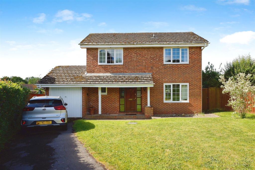 Property photo 1 of 17