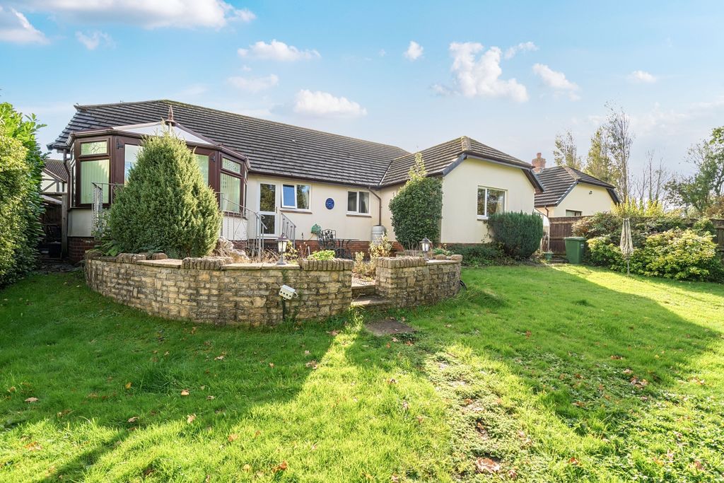 Property photo 1 of 17 1370034-5-68Fb7F1444371