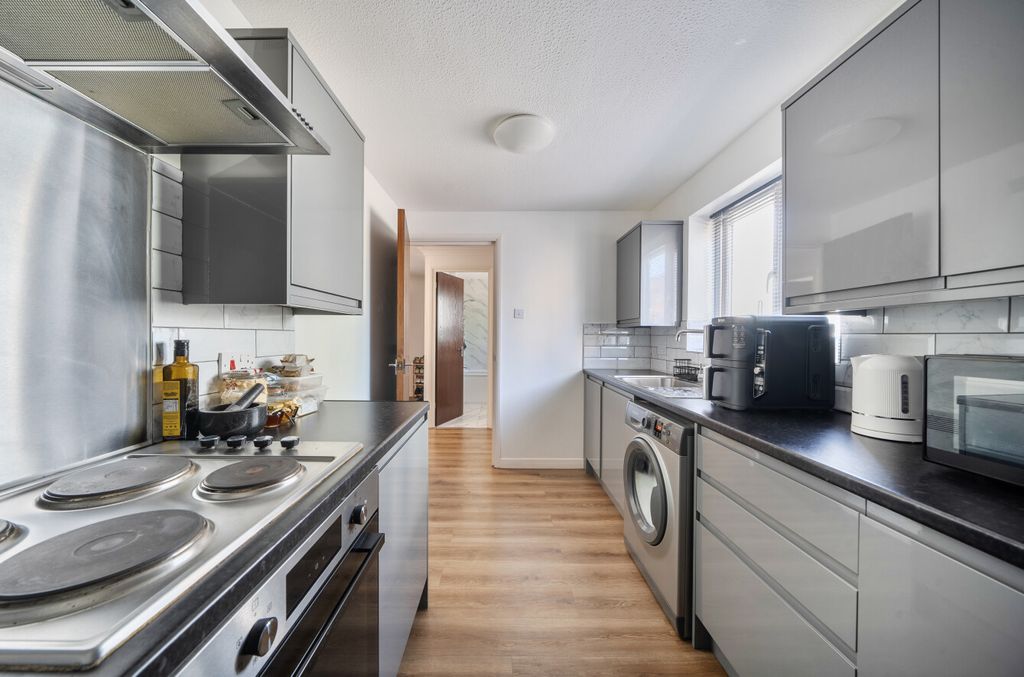 Property photo 2 of 14 1459327-3-6A104d4...