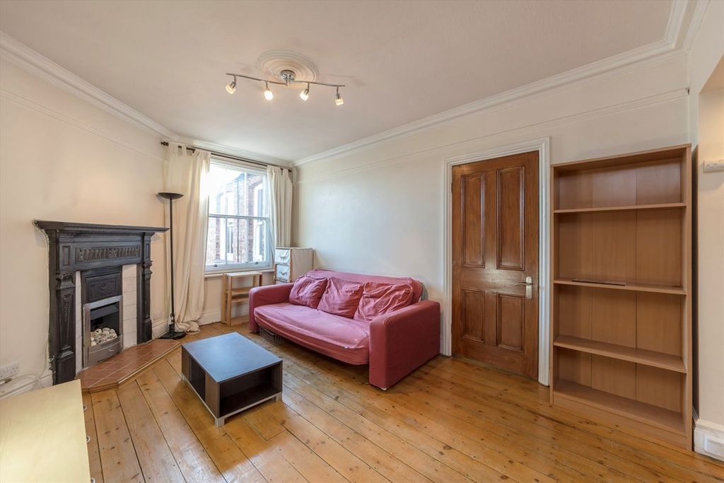 Property photo 2 of 4