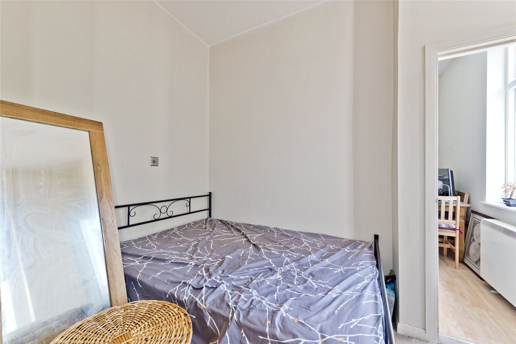 Property photo 2 of 8 Picture No. 04
