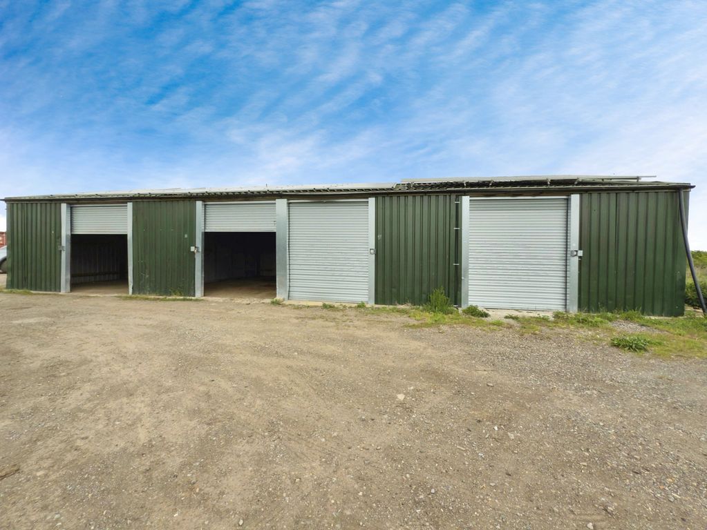 Property photo 1 of 2