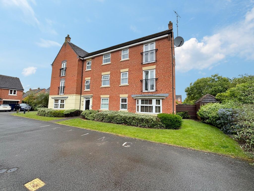 Property photo 1 of 7 9015463-96677-133629227070991876-c238025d-A98c-Fc8