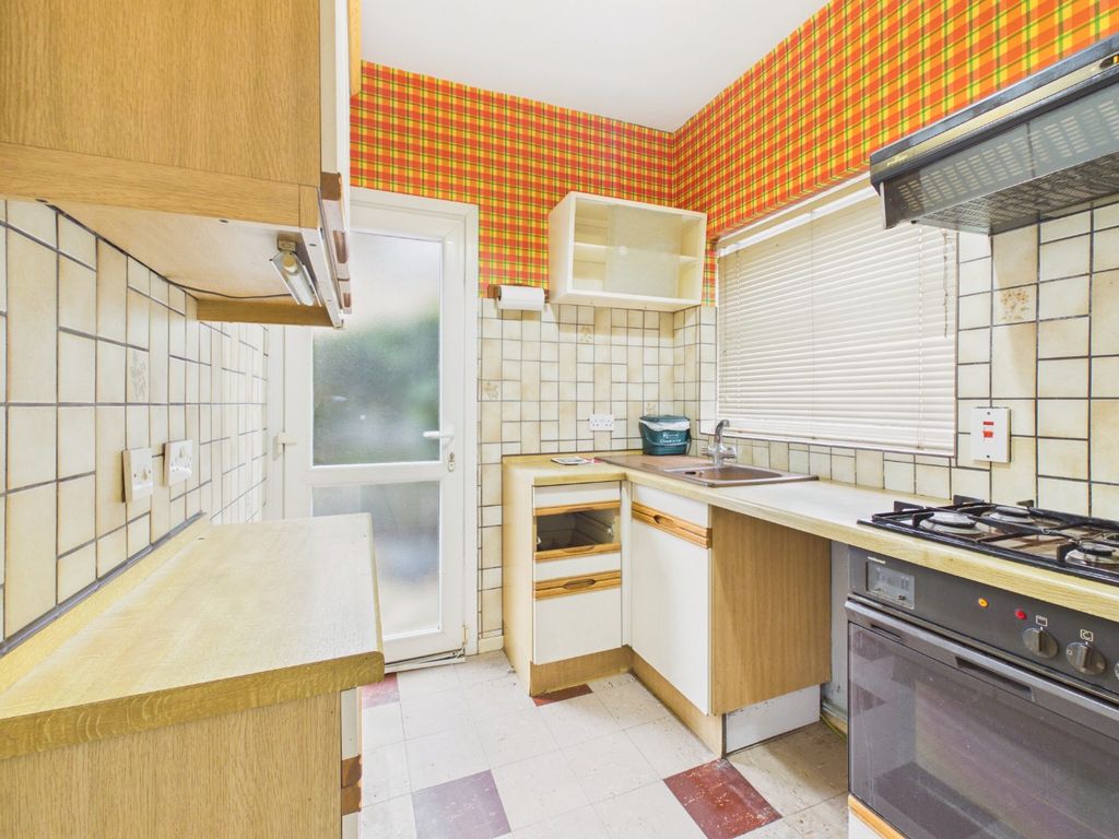 Property photo 3 of 18 6099598