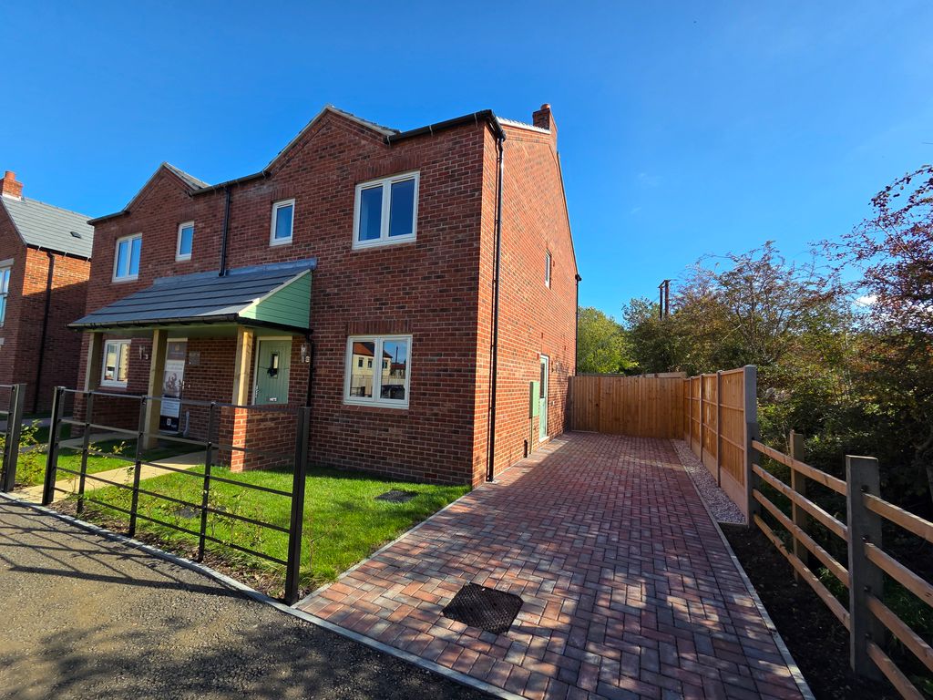 Property photo 1 of 19 Exterior