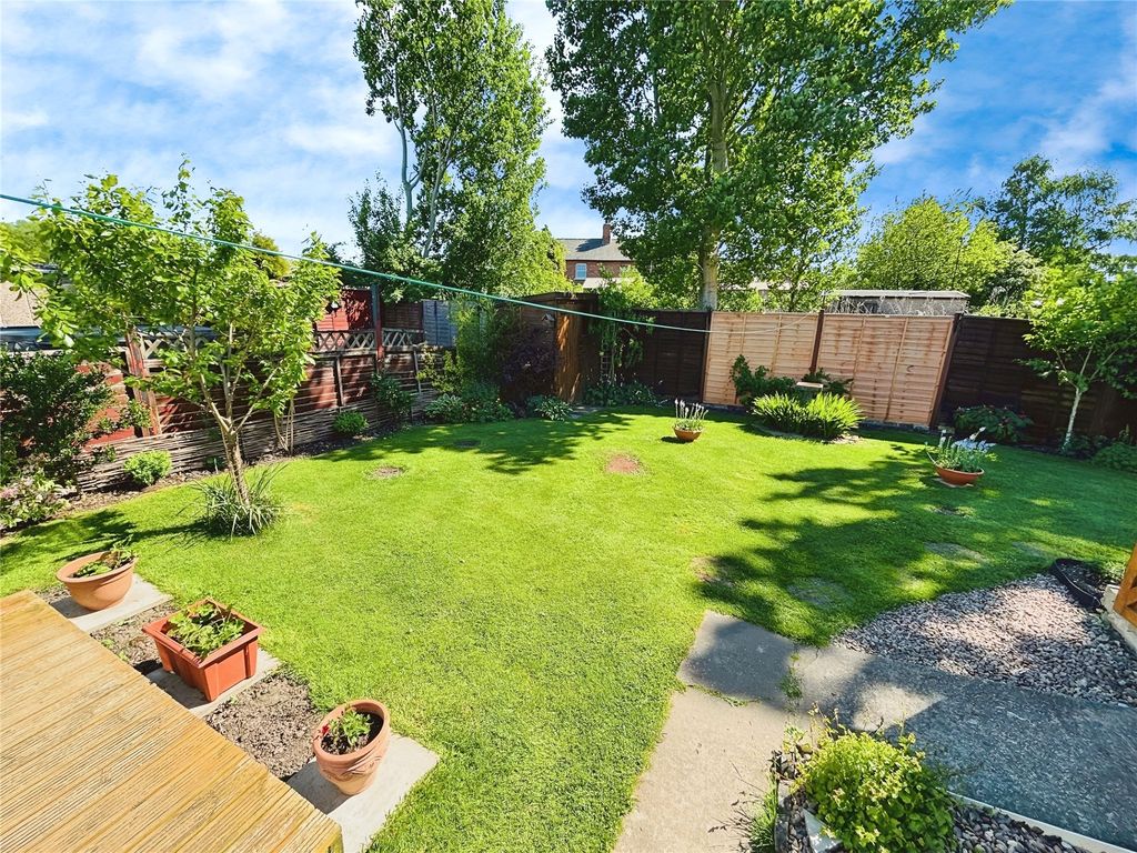 Property photo 1 of 15 Garden