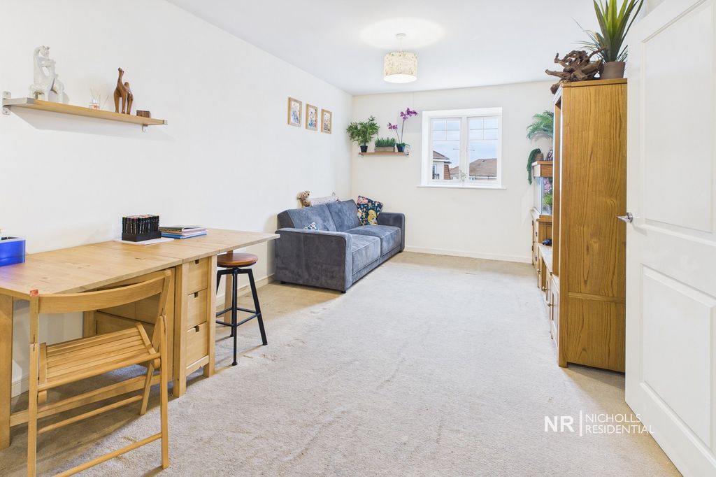 Property photo 3 of 12 Lounge-Dining Room Extra