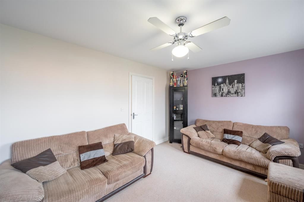 Property photo 3 of 24