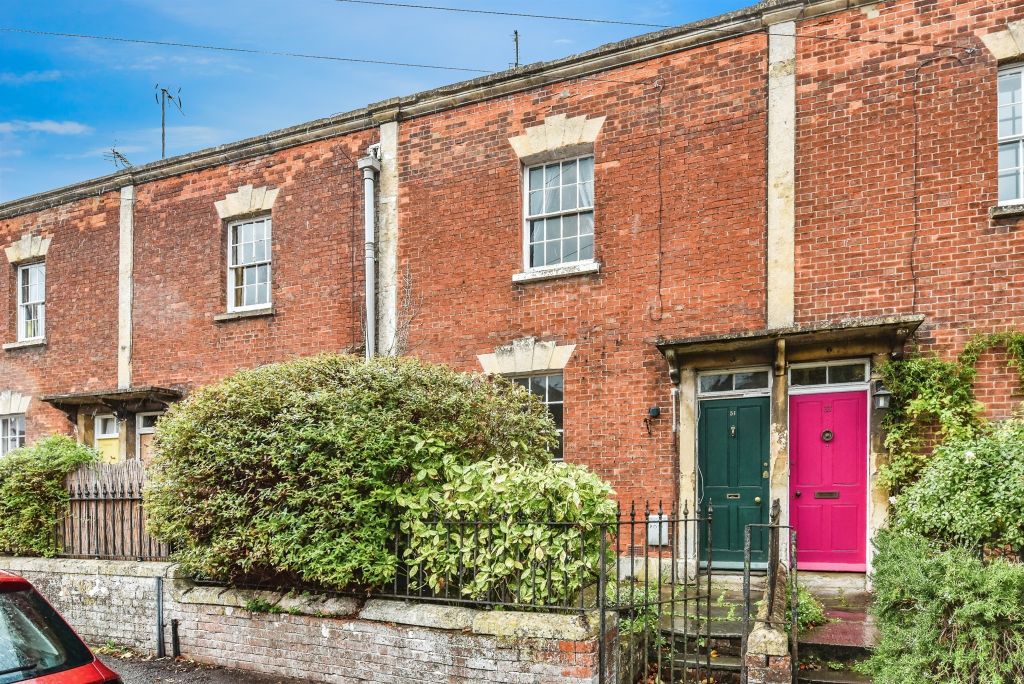 Property photo 1 of 17