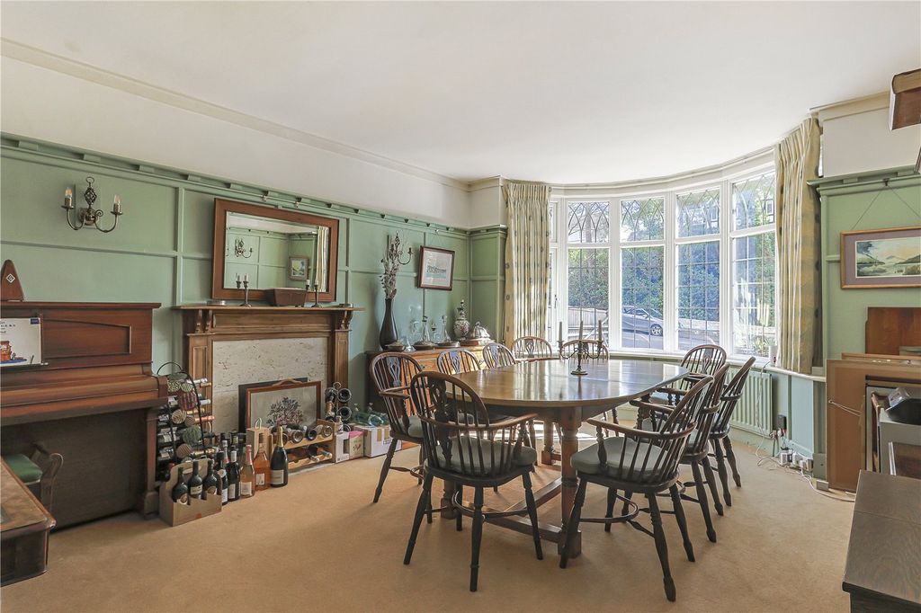 Property photo 3 of 23 Dining Room