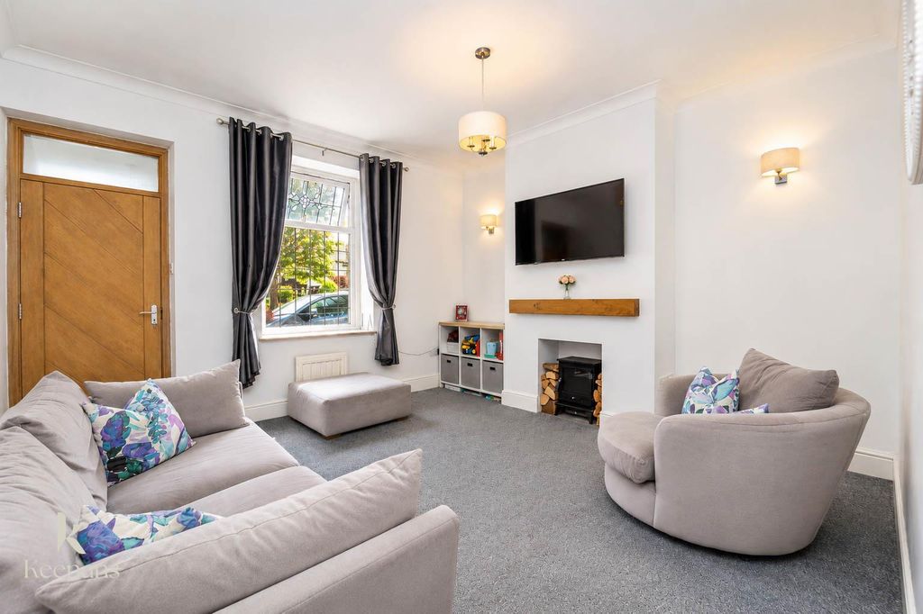 Property photo 3 of 32 1.Jpg